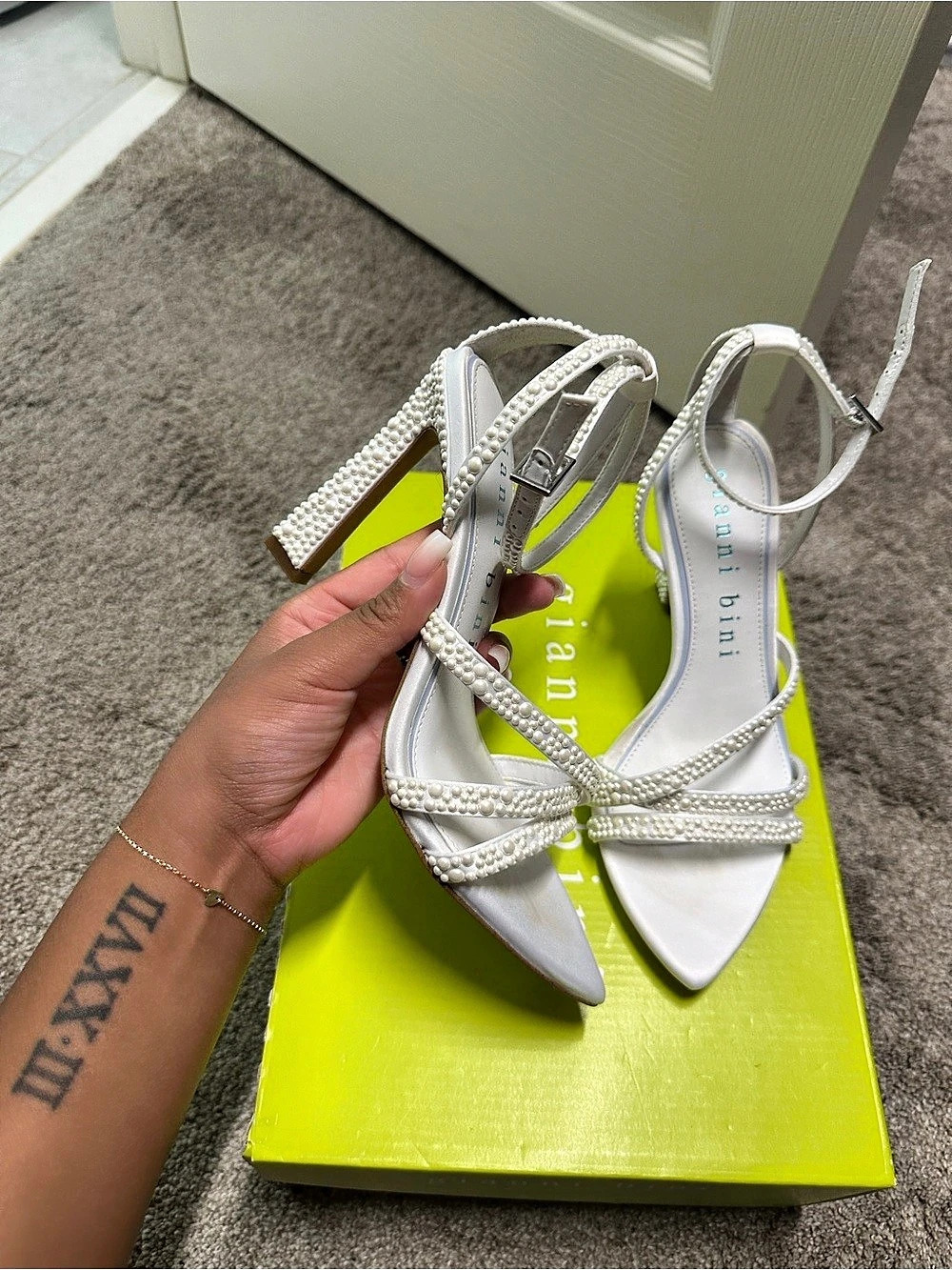 Gianni Bini Fitz Two Pearl Bridal Heels White Size 6.5